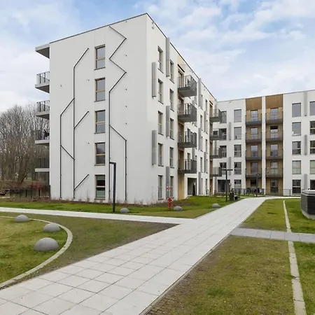 Beautiful In With Garden, Air Conditioning, Parking And Desk By Renters Prestige * Krakow
