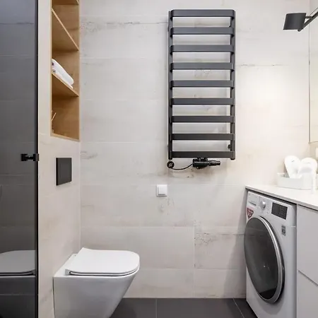 Apartment Beautiful In With Garden, Air Conditioning, Parking And Desk By Renters Prestige Krakow