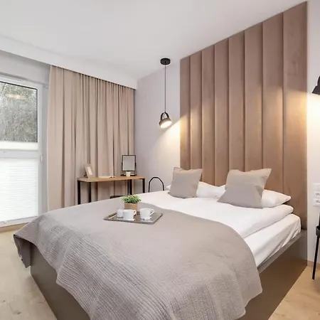 Apartment Beautiful In With Garden, Air Conditioning, Parking And Desk By Renters Prestige